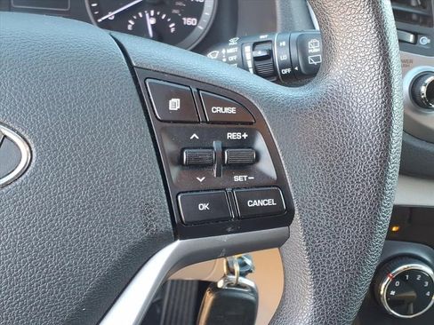 Used 2016 Hyundai Tucson SE image 19