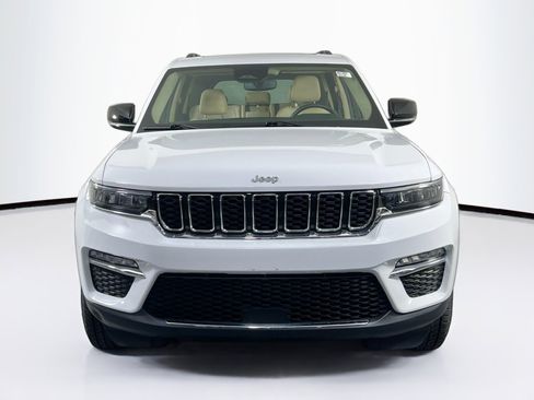 Used 2022 Jeep Grand Cherokee Limited image 2