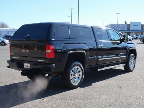 Certified 2016 GMC Sierra 2500 Denali w/ Duramax Plus Package image 5