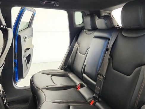 Used 2024 Jeep Compass Limited AWD/4WD image 30