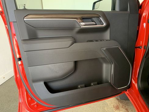 New 2026 Chevrolet Silverado 1500 LT image 17