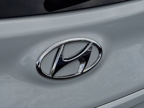 Certified 2023 Hyundai Kona SEL AWD/4WD image 30