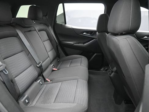 Used 2025 Chevrolet Equinox LT AWD/4WD image 36