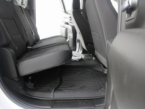 New 2026 GMC Sierra 1500 Pro w/ Graphite Edition image 18