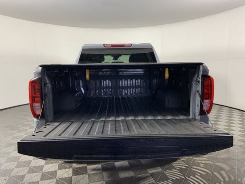 Used 2025 GMC Sierra 1500 Pro w/ Convenience Package image 9