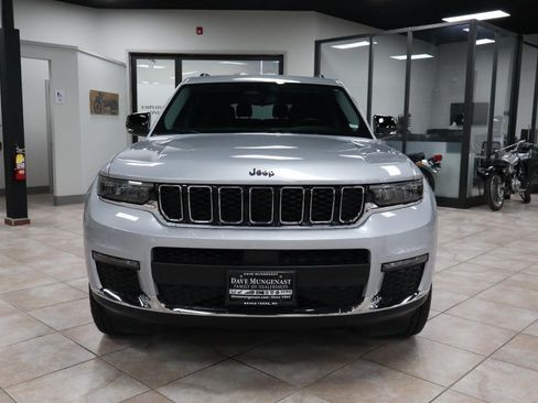 Used 2021 Jeep Grand Cherokee L Limited AWD/4WD image 8