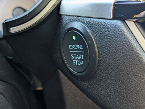 Used 2020 Ford Escape SEL AWD/4WD image 15