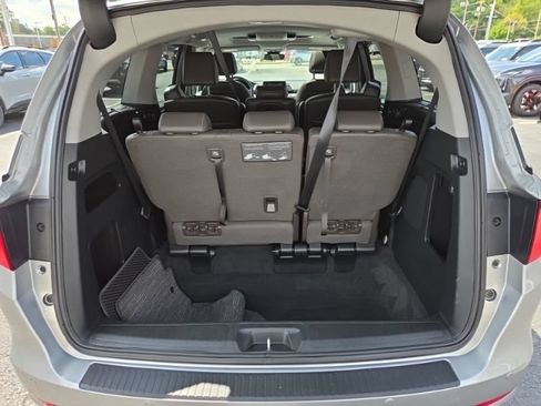 Used 2023 Honda Odyssey Touring image 10