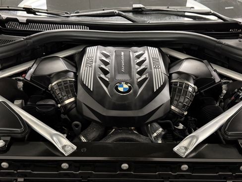 Used 2021 BMW X7 M50i w/ Dynamic Handling Package image 42