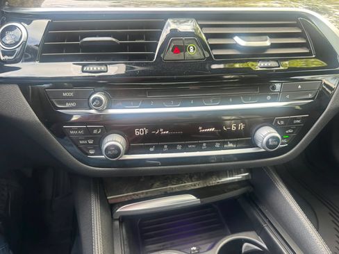 Used 2018 BMW 540i RWD image 31