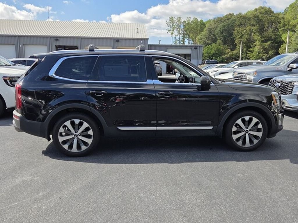 Used 2021 Kia Telluride EX w/ EX Premium Package FWD image 14