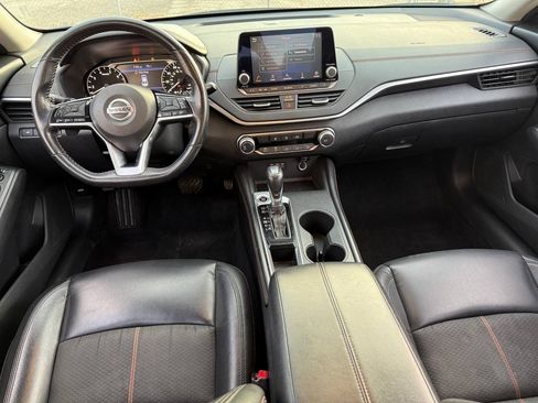 Used 2021 Nissan Altima 2.5 SR FWD image 15