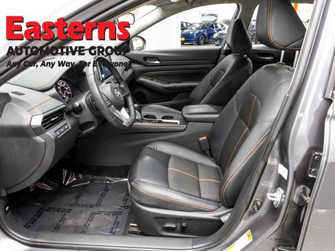 Used 2022 Nissan Altima 2.5 SR FWD image 14