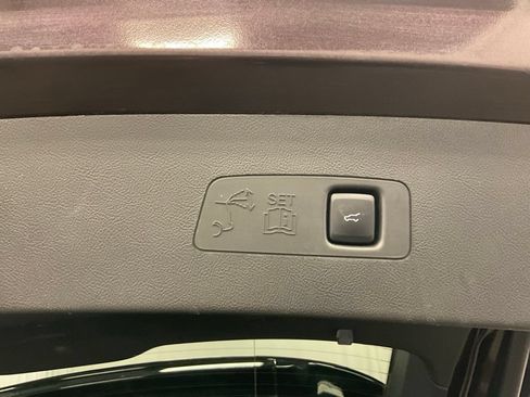 Used 2023 Lincoln Corsair Reserve w/ Equipment Group 201A AWD/4WD image 39