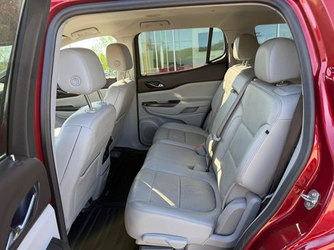 Certified 2023 GMC Acadia SLT FWD image 19