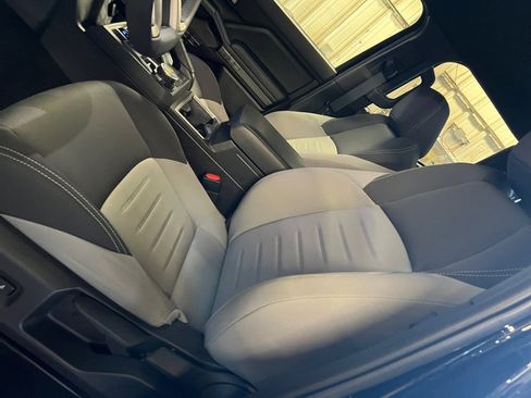 Certified 2025 Toyota Tacoma TRD Off-Road image 34