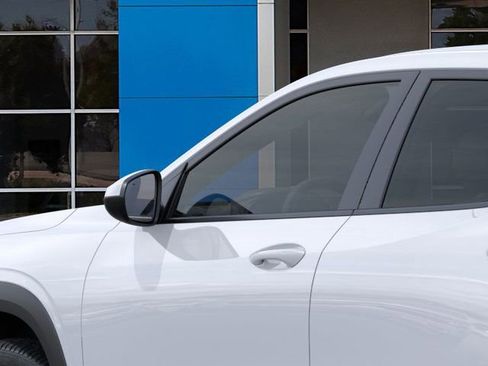 New 2026 Chevrolet Trax LS w/ LS Convenience Package image 12