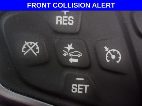 Used 2020 Chevrolet Equinox Premier AWD/4WD image 5