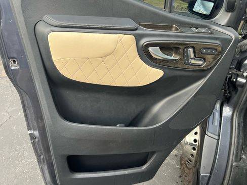 Used 2022 Mercedes-Benz Sprinter 3500 image 9