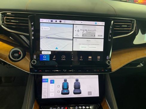 New 2024 Jeep Grand Wagoneer L Series III w/ Rear Seat Video Group 1 image 22