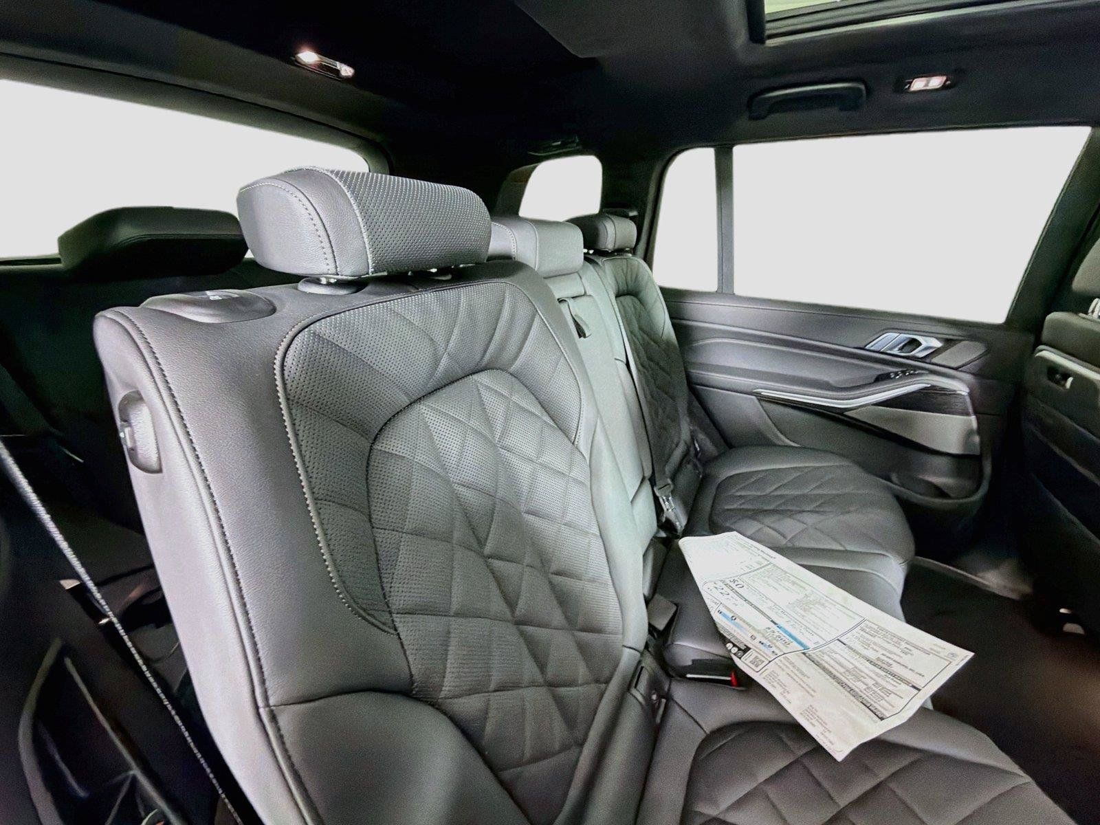New 2027 BMW X7 xDrive40i w/ M Sport Package AWD/4WD image 28