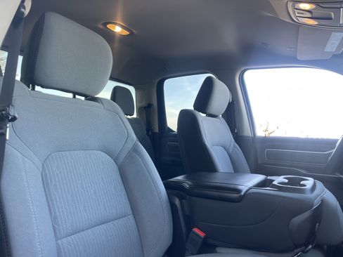 Used 2019 RAM 1500 Big Horn image 25