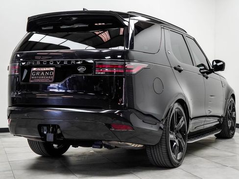 Used 2022 Land Rover Discovery HSE R-Dynamic AWD/4WD image 12