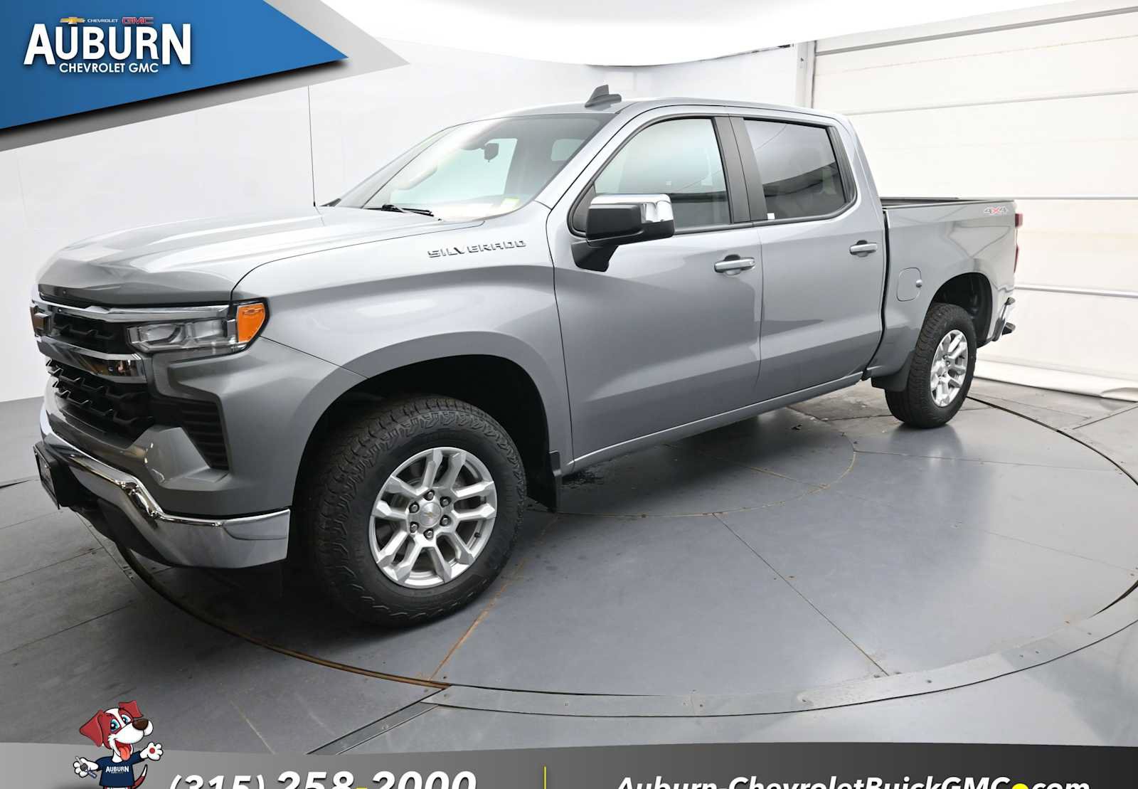 Used 2024 Chevrolet Silverado 1500 LT AWD/4WD image 2