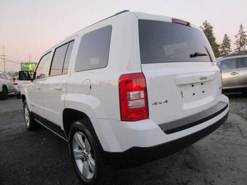 Used 2016 Jeep Patriot Latitude image 13