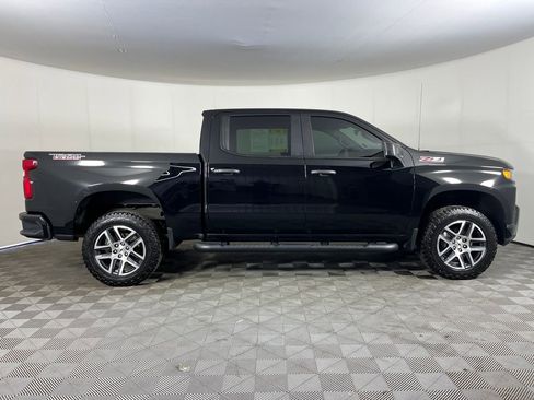 Used 2019 Chevrolet Silverado 1500 Custom Trail Boss w/ Custom Convenience Package AWD/4WD image 5