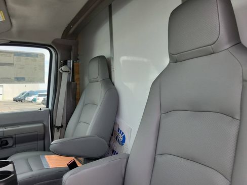 New 2027 Ford E-350 and Econoline 350 Super Duty w/ Power Equipment Group RWD image 17