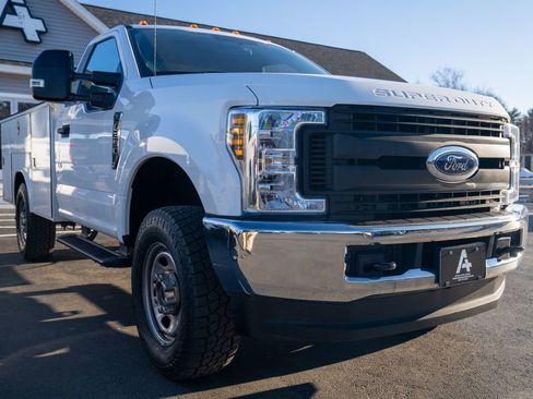 Used 2018 Ford F350 XL w/ Power Equipment Group image 8