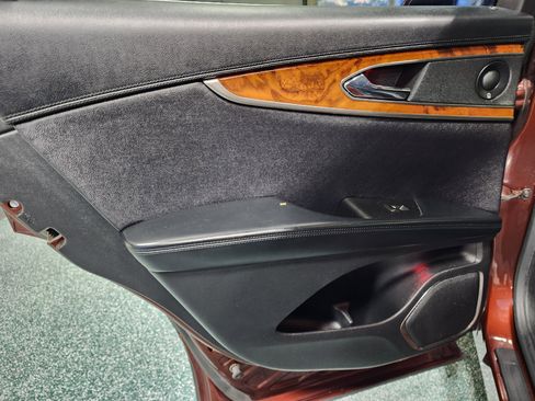 Used 2016 Lincoln MKX Select w/ Select Plus Package image 20