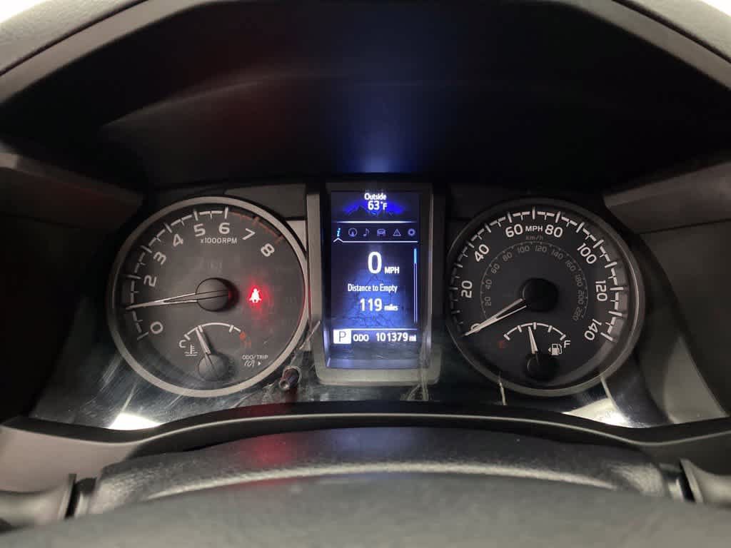 Used 2018 Toyota Tacoma TRD Off-Road AWD/4WD image 26
