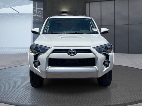 Used 2024 Toyota 4Runner TRD Off-Road Premium AWD/4WD image 9