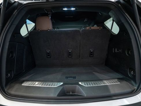 Used 2024 Chevrolet Tahoe High Country w/ Advanced Technology Package image 43