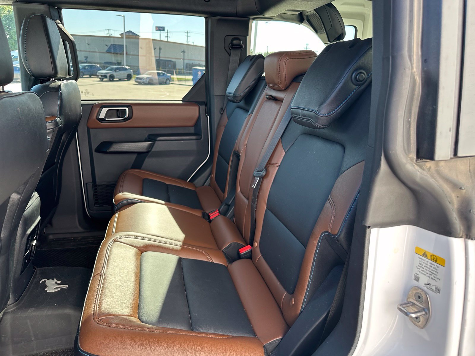Used 2024 Ford Bronco Outer Banks AWD/4WD image 15