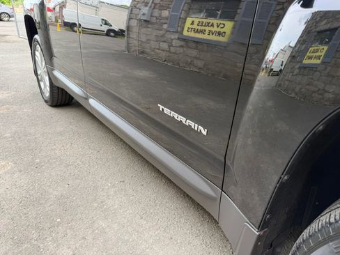 Used 2016 GMC Terrain SLT w/ Open Road Package AWD/4WD image 7