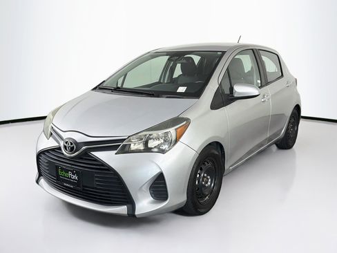 Used 2017 Toyota Yaris L w/ Carpet Mat Package FWD image 3