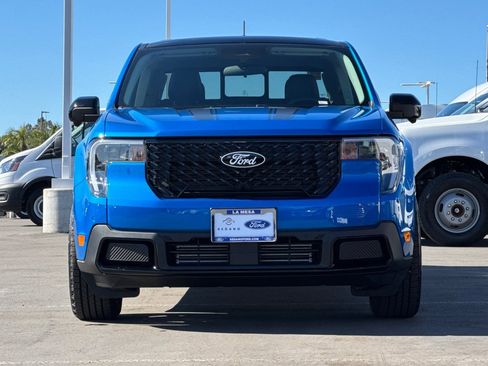 New 2025 Ford Maverick Lariat w/ Black Appearance Package image 8