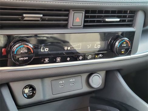 Used 2026 Nissan Rogue SV image 28