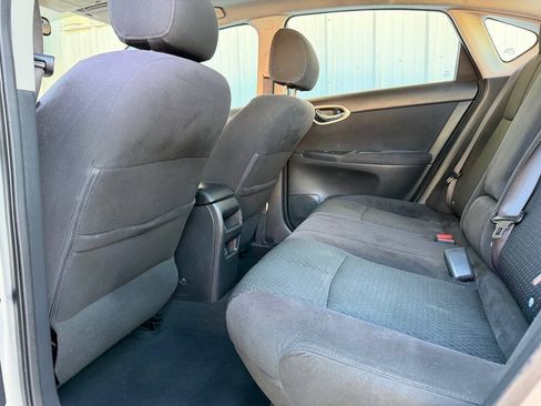 Used 2013 Nissan Sentra SR w/ Premium Pkg FWD image 17