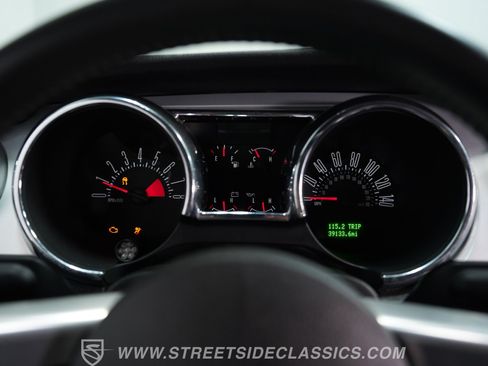 Used 2006 Ford Mustang GT RWD image 39