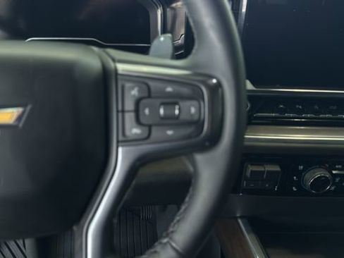 Used 2025 Chevrolet Silverado 1500 High Country w/ Technology Package image 16