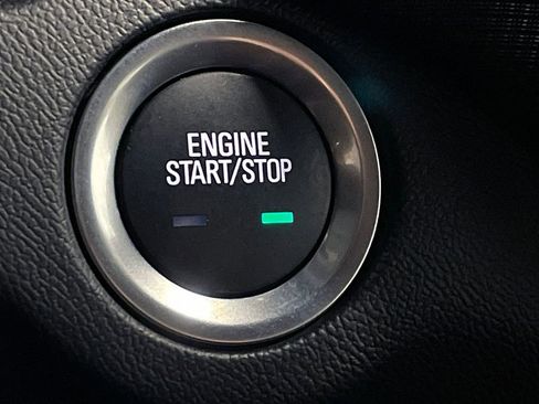 Used 2020 Chevrolet Equinox LT image 29