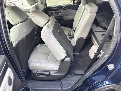 Used 2023 Honda Pilot Touring image 15