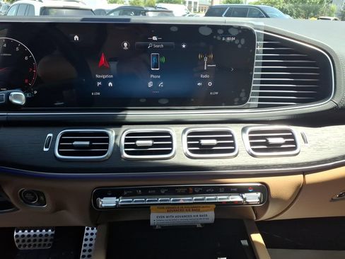 New 2026 Mercedes-Benz GLS 580 4MATIC image 22