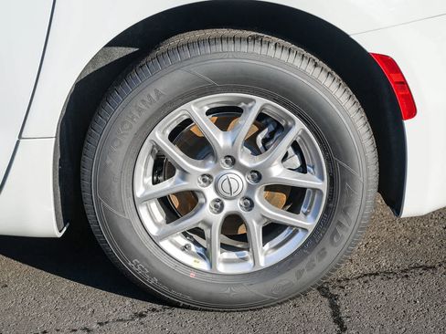 New 2026 Chrysler Voyager LX image 10