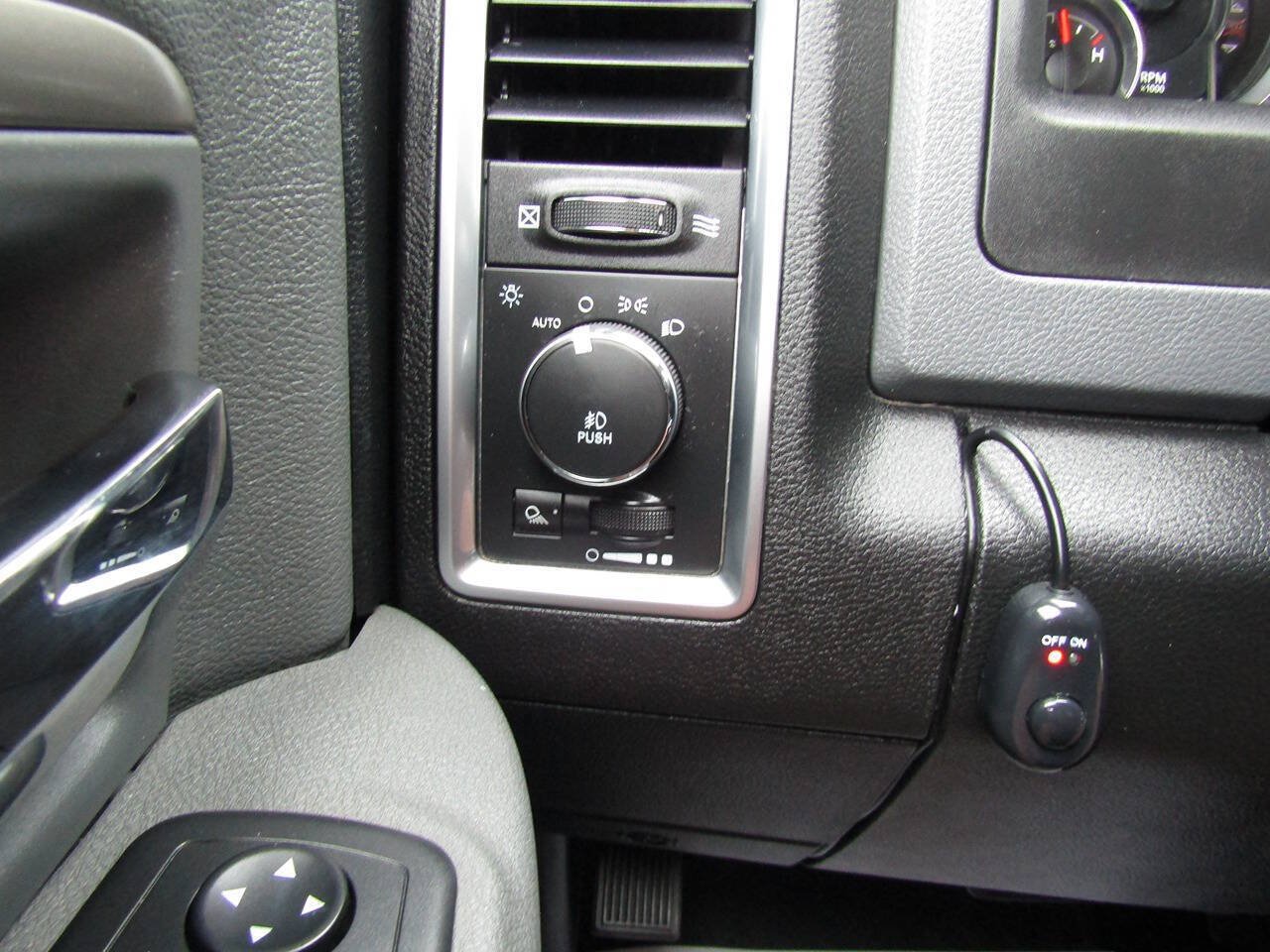 Used 2014 RAM 1500 Outdoorsman AWD/4WD image 16