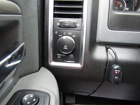 Used 2014 RAM 1500 Outdoorsman AWD/4WD image 16
